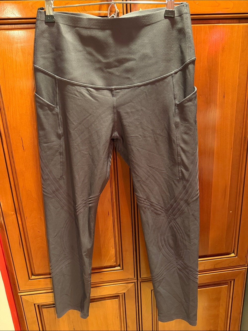 Fanka Body Sculpt High-Rise Gray Leggings with Side Pockets